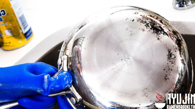 How to Maintain Surgical Steel Cookware