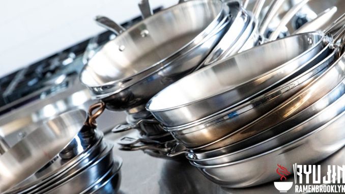 What is Stainless Steel Cookware?