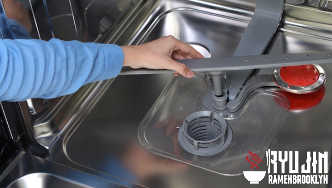 how to clean frigidaire dishwasher