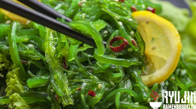 Seaweed is the food that boost metabolism for flat stomach